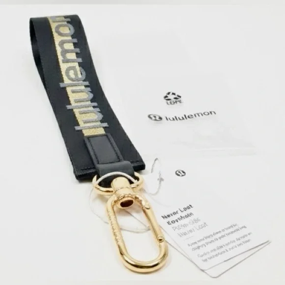 Lululemon Never Lost Keychain - Black & Gold| NWT