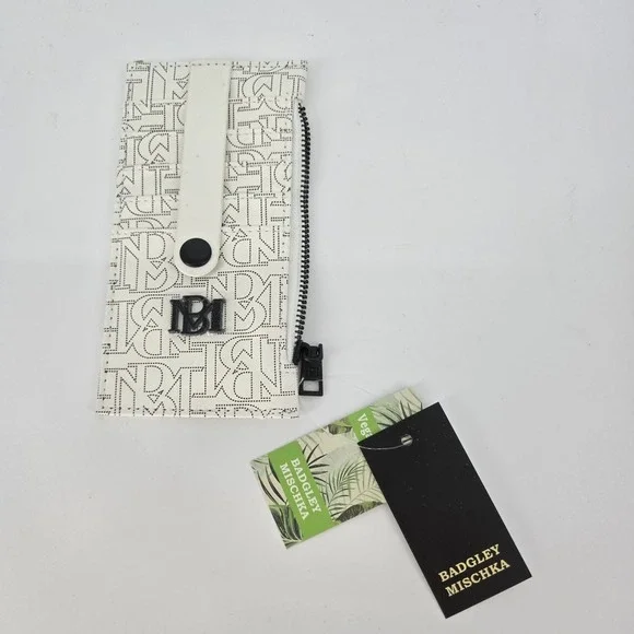 Badgley Mischka‎ Vegan Leather Credit Card Holder With Tab - White