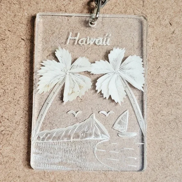 Vintage‎ Hawaii Keychain Clear Etched Acrylic Palm Trees Sailboat Retro Souvenir