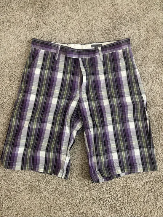 H&M Purple Plaid Flat Front Men's Shorts