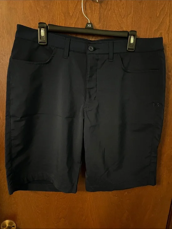 Under Armour Men’s Navy Blue Golf Shorts Size 36