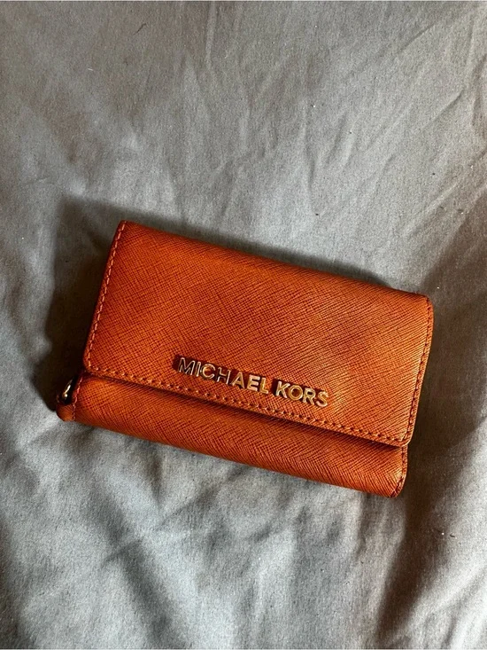 Michael Kors Saffiano Leather I phone Key Card Case wallet