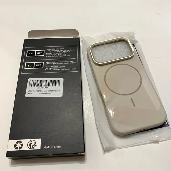 iPhone 17 Pro Case with With  Stand, White