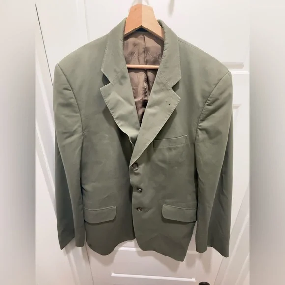 Burberry. Men’s 100% Cotton, 3 Button, Olive Green Blazer. 46