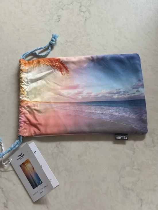 RHB Hawaii Microfiber Beach Towel with  Drawstring Pouch - NWT
