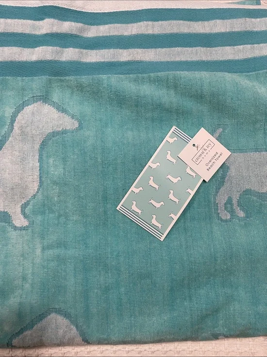 crown & ivy Teal and White Dachshund Beach Towel