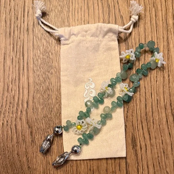 Green Beaded Floral Phone Strap - Unbranded