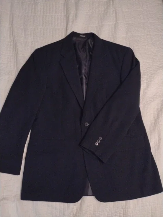 L.L. Bean Mens Navy Blazer 42R Fully Lined Two Button Single Vent