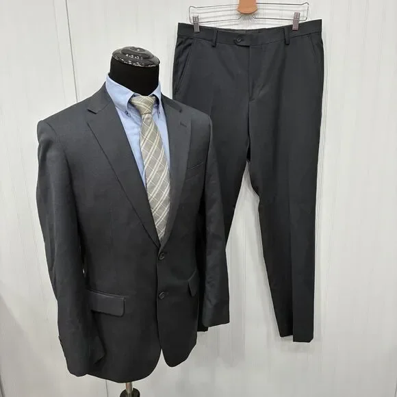 Jos. A. Bank Travel Tech 40L - W34 x L34 Dark Gray Slim Fit 2-Piece Suit