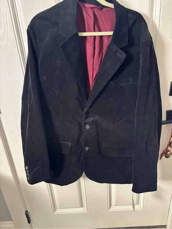 Goodfellow & Co Black Suede Sport Coat with Burgundy Lining