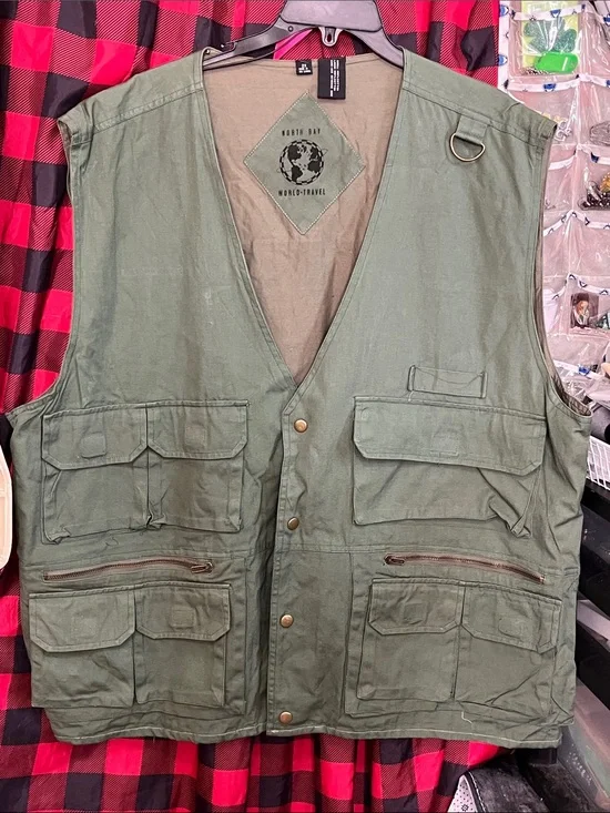 Men's Olive Utility Vest with Multiple Pockets