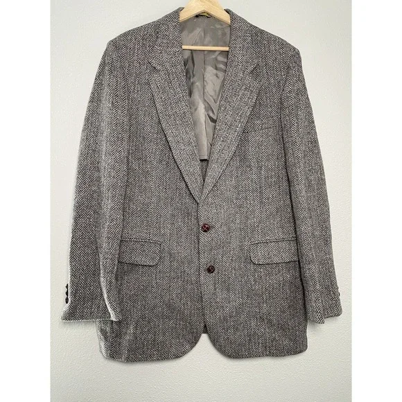 Harris Tweed Gray Herringbone Sport Coat 100% Scottish Wool VTG USA‎