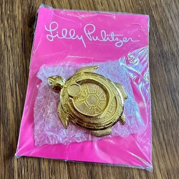 Lilly Pulitzer gold turtle phone ring