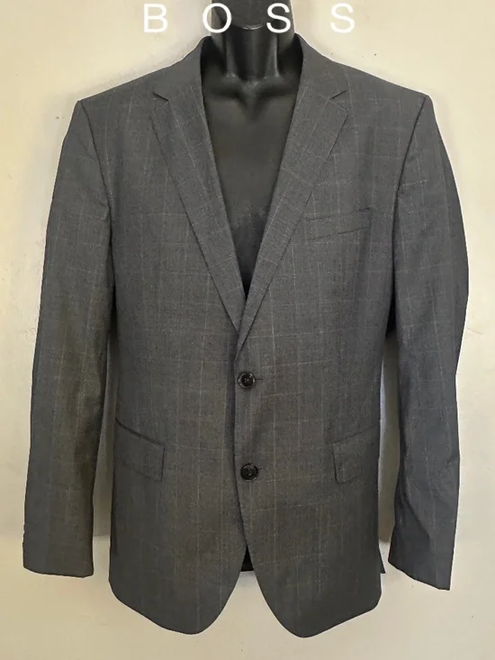 Boss by Hugo Boss Plaid Blazer 42R Gently worn 100% virgin wool 2 button