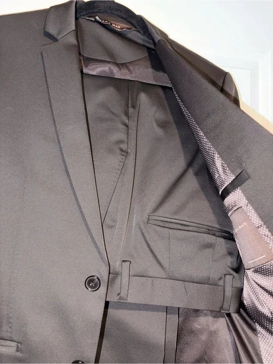 Zara Man Two-Button Black Suit Jacket (36R) & Trousers (31x30) Set Romania Made