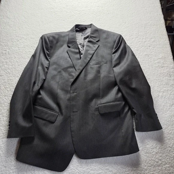 Jos A Bank Suit Mens 48 41x29 Gray Pinstripe 100% Wool 2 Piece Notch Lapel