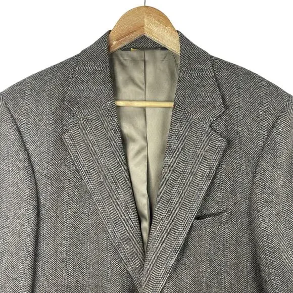 Vintage Cricketeer Lambs Wool Herringbone Blazer 44R Tweed USA Made Preppy