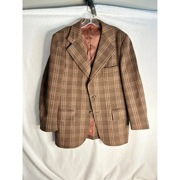 Oakmont Vintage Mens Brown Plaid Two Button Blazer Sport Coat size 44S see pics