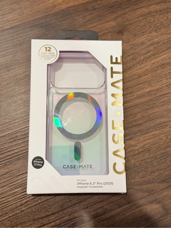 case-mate Iridescent MagSafe Case in Pastel Green, Purple & Blue