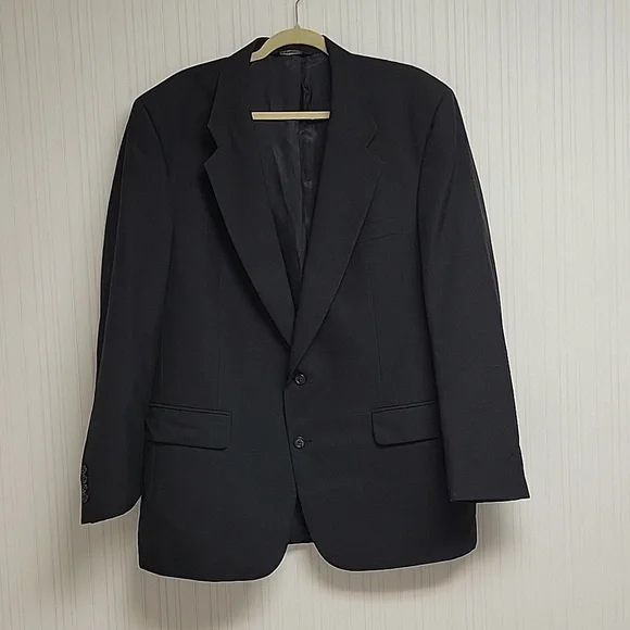 Burberrys vintage 1990s 100% pure wool black suit with tan plaid fabric. 46
