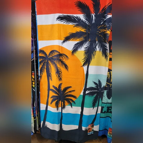 Summer Deal🏷 Tropical Sunset Design Beach Towel