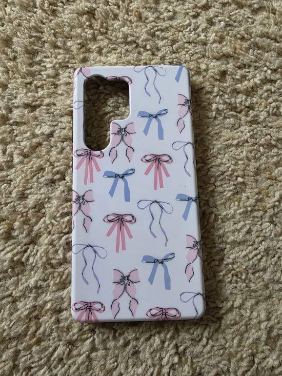 Casely S25 Ultra White Phone Case with Pink & Blue Bow Pattern (Magsafe)