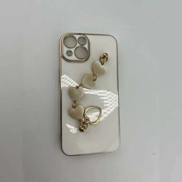 Emerald White Velvet Heart iPhone 15 Case