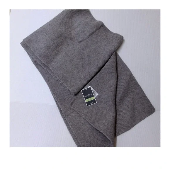 West and Loop Warm and Cosy Gray Ribbed Knit Scarf 12