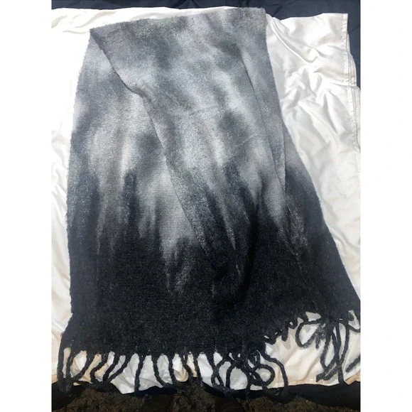 Y2K Chunky Scarf Steve Madden Black To Gray Tie Dye Ombre Over 6' Long‎