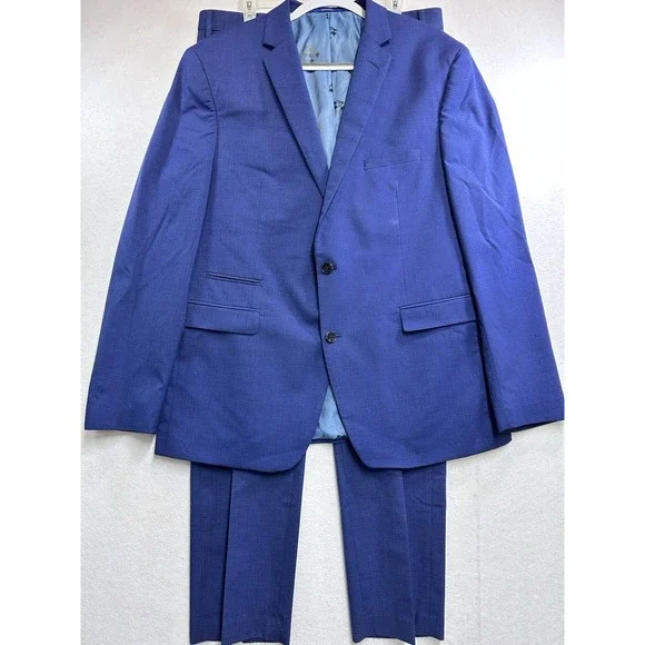 Vince Camuto Slim Fit  Blue Herringbone 2-Piece Suit 46L/36W 34L 2-Btn