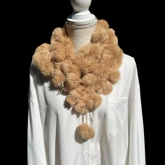 🌻Vintage Genuine Rabbit Fur Soft Warm Tan Pon Pons Scarf