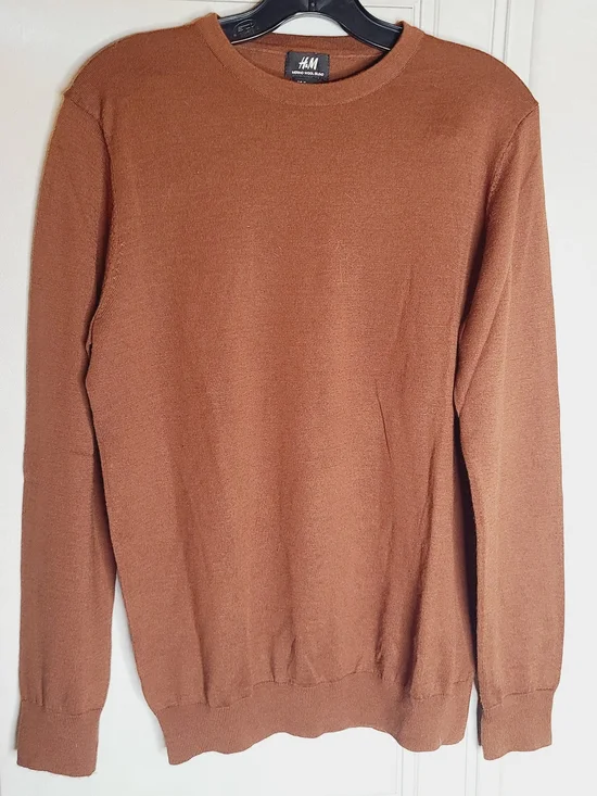 H&M Men's Crewneck Sweater in Copper Brown