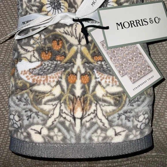 Morris & Co. Velour Hand Towels Set of 2 Strawberry Thief Grey NWT