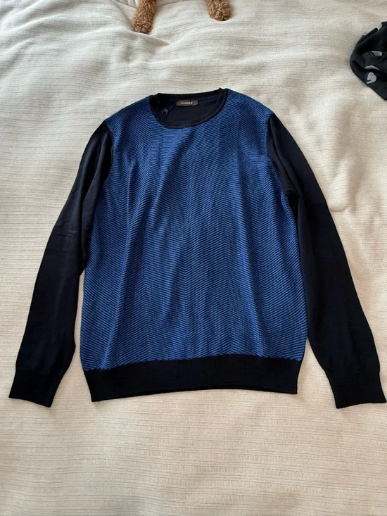 100% Wool Crewneck Sweater