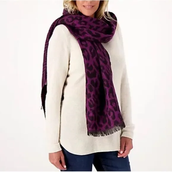 Belle by Kim Gravel Reversibelle Printed Scarf