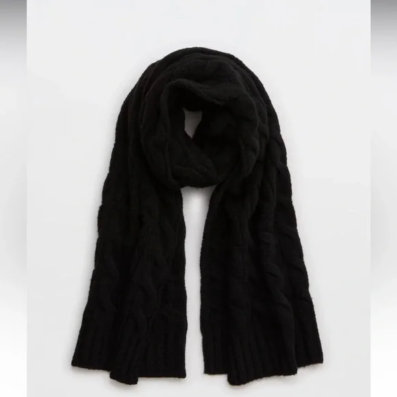 NWT Aerie Black Cable Knit Scarf