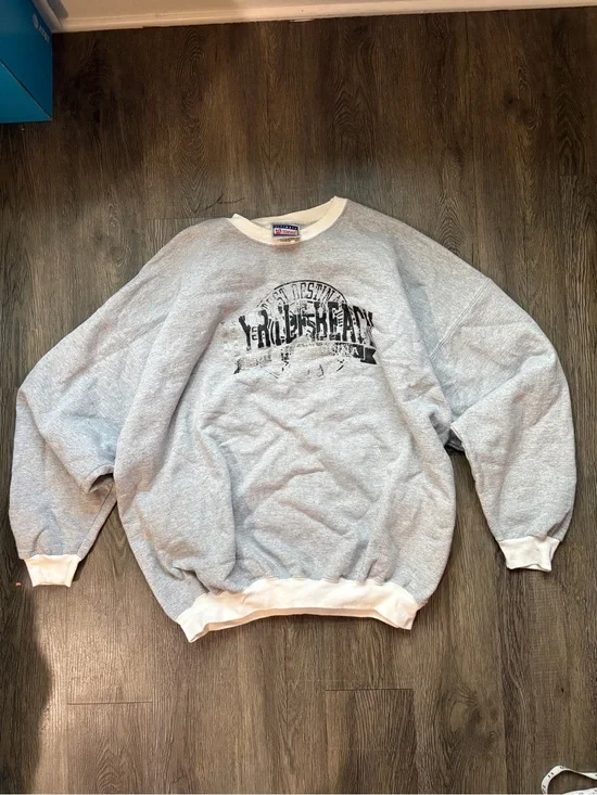 Vintage 90s Hanes Gray Crewneck Sweatshirt | Contrast Trim