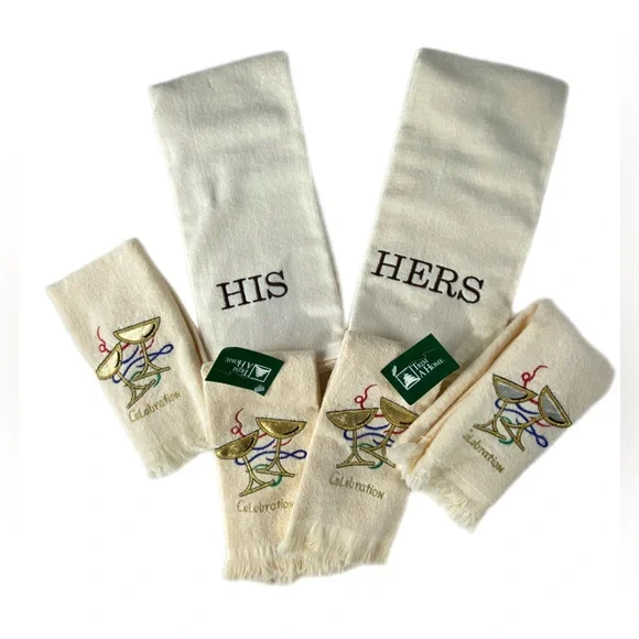 His & Hers Sonoma hand towels Celebration Hand Towels NWOT & NWT