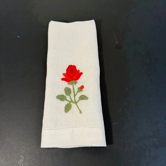 Vintage,Unused White Madeira Linen , Embroidered Rose Finger Tip Guest Towel