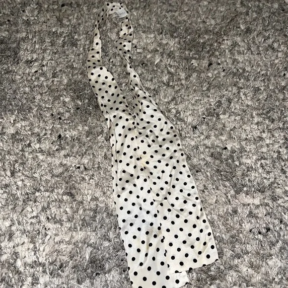 Black and white scarf Vintage Oscar Del La Renta