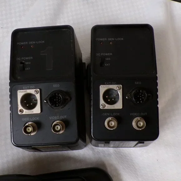 Genuine Panasonic Wv-ad36 Gen-Lock x2