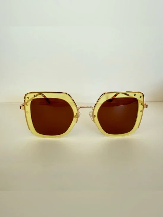 NEW!!! MO women sunglasses European brand Retail 320$