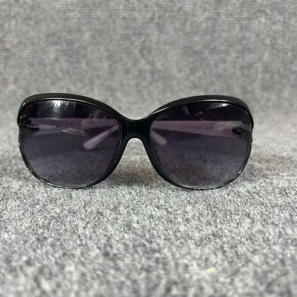 Tahari Women’s Sunglasses Black White Frame Damaged Hinge Read
