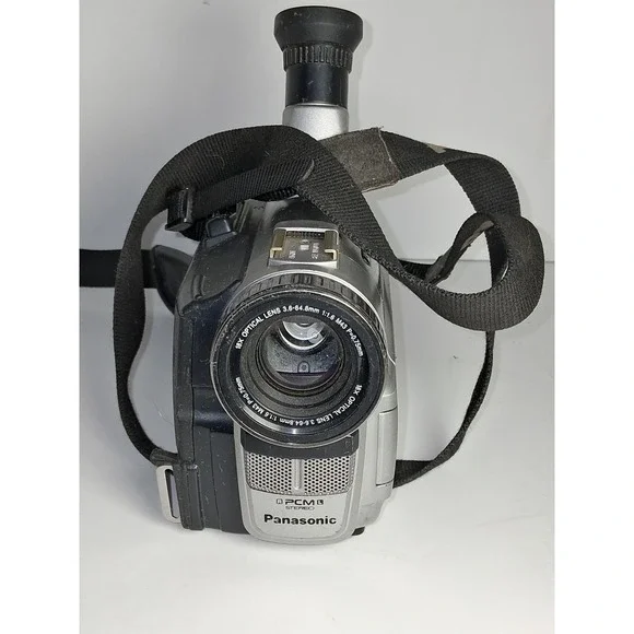 Panasonic PV-DV51D Palmcorder MiniDV Camcorder 18x Optical 300x untested