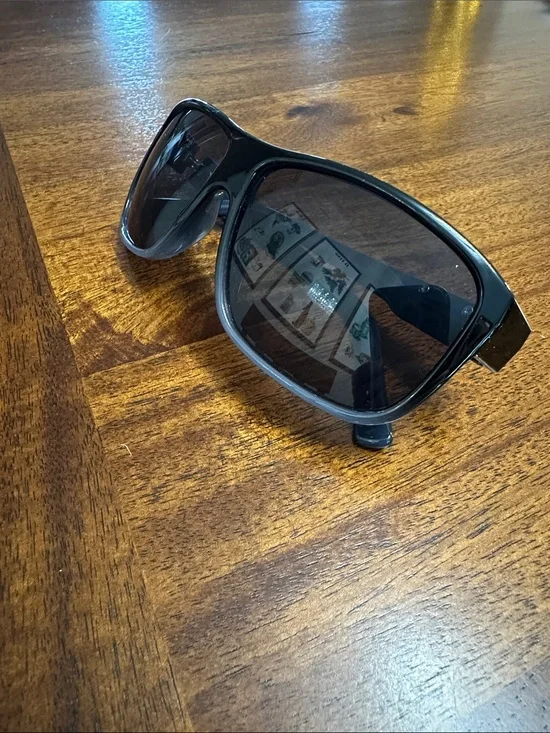 Classic Black Oversized Sunglasses