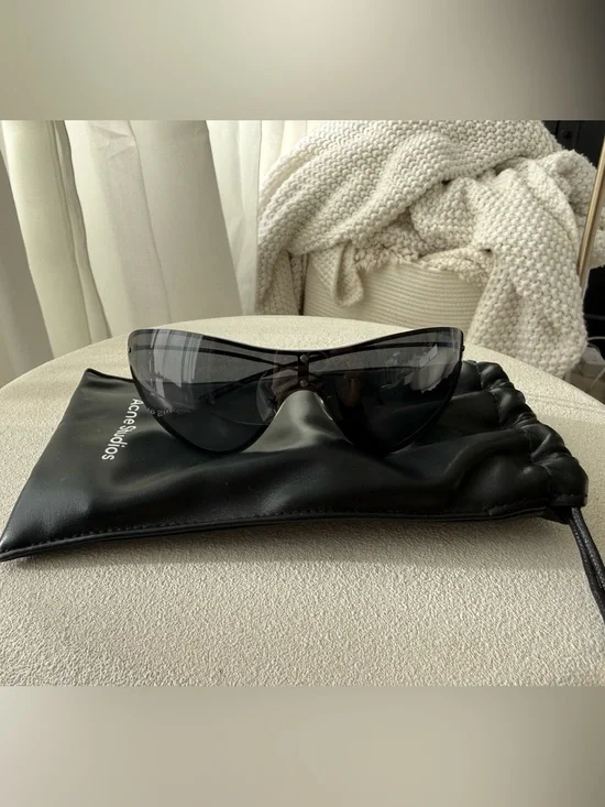Acne Studios Black Curved Shield Sunglasses - Kylie Jenner Collab