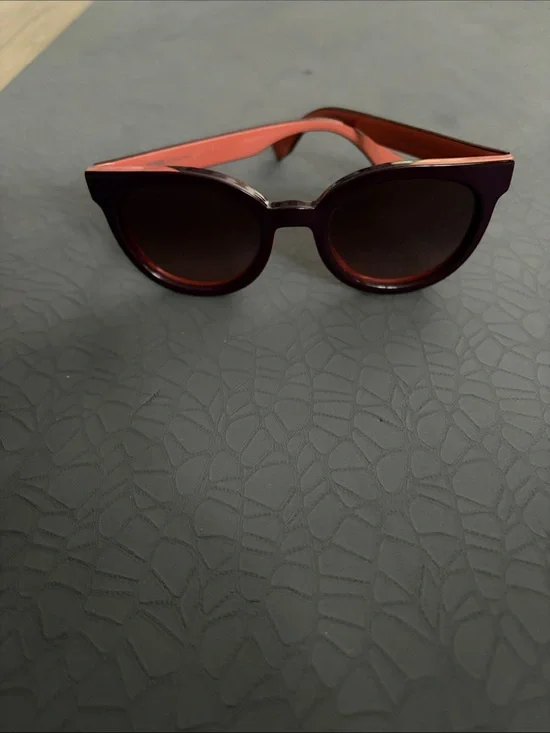 Fendi Round Sunglasses in Burgundy with Pink Temples