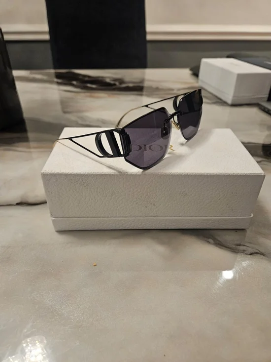 Dior Black and Gold Rimless Cat-Eye Sunglasses