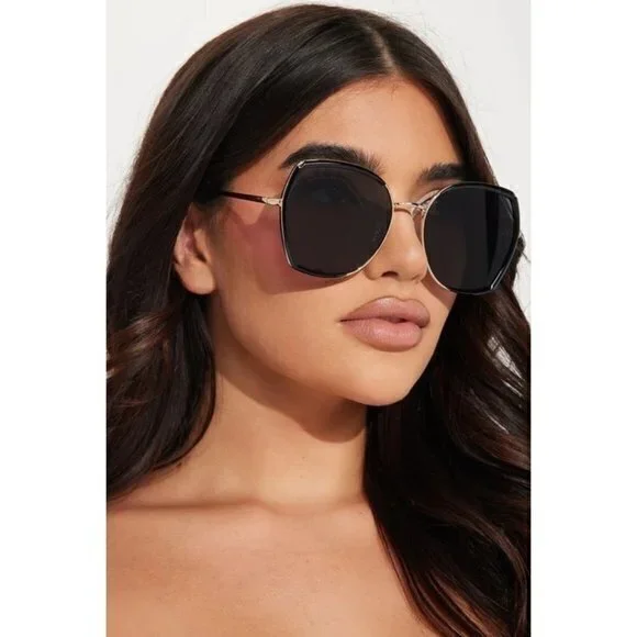 Sensitive Contemplation Cat‎ Eye Frame Sunglasses Black