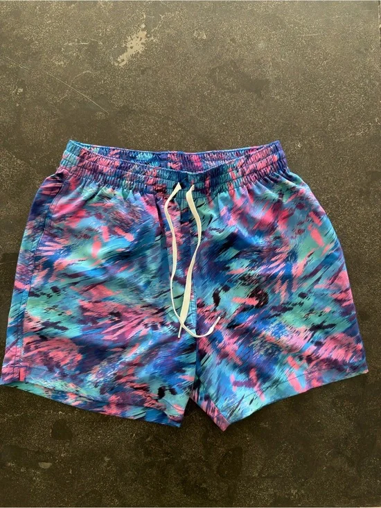 chubbies Multicolor Blue Pink Abstract Swim Shorts